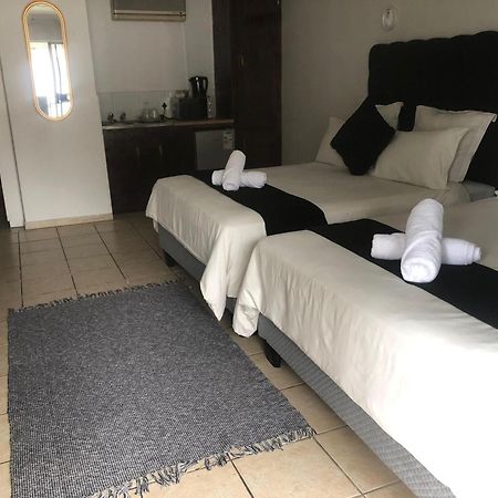 Jnc Lodge Richards Bay Esterno foto