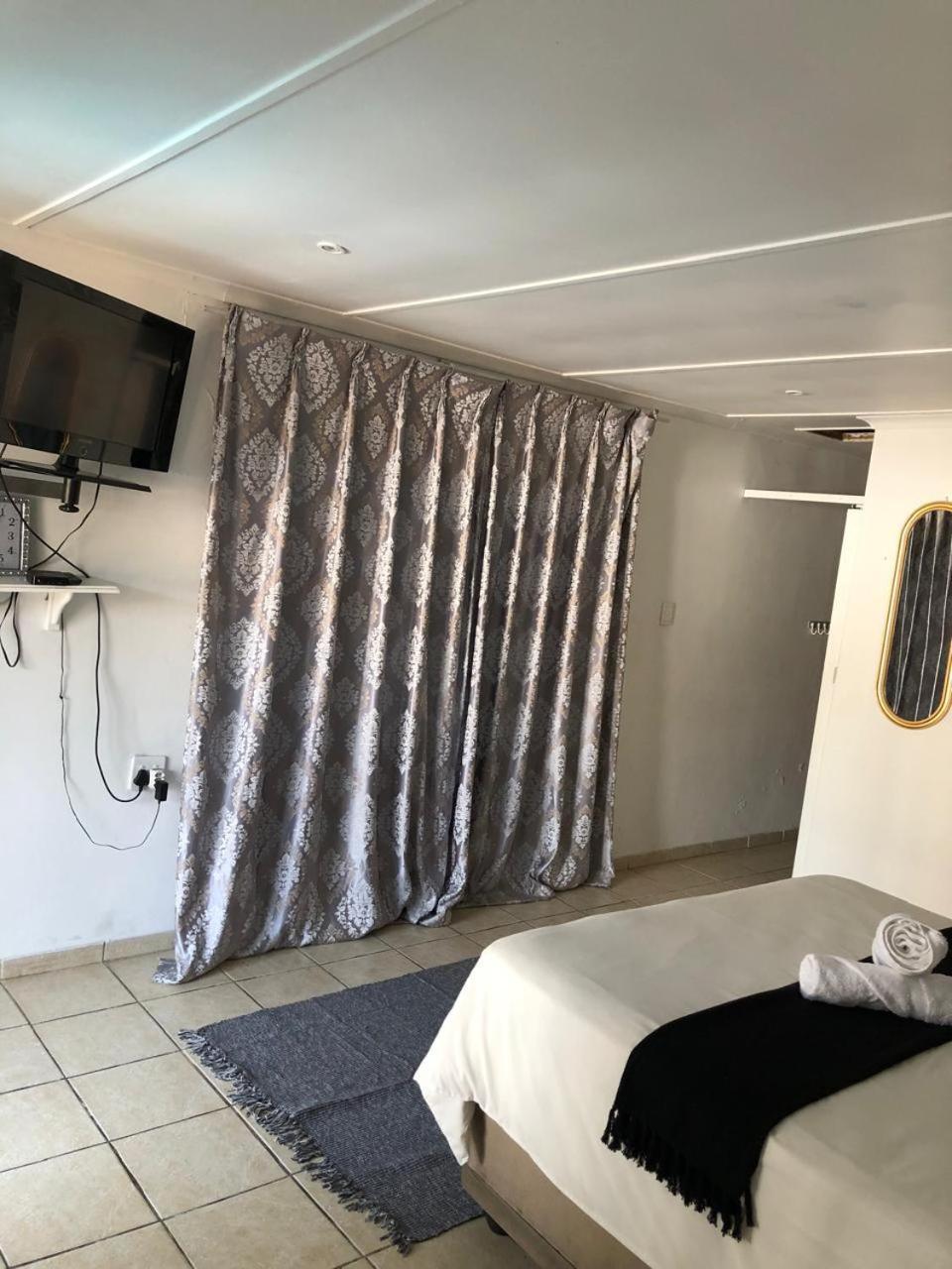 Jnc Lodge Richards Bay Esterno foto