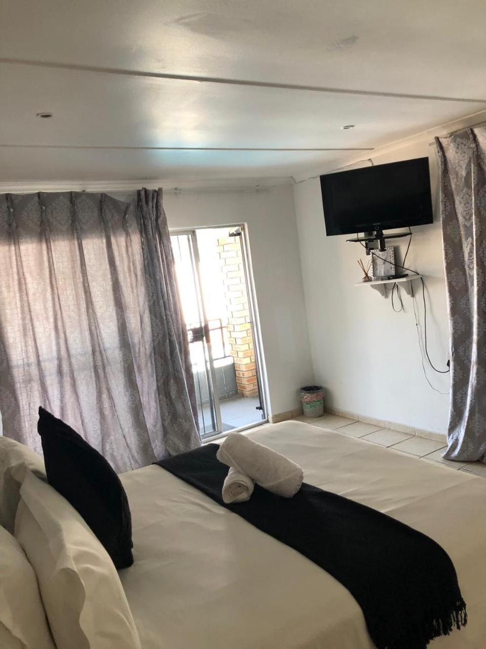 Jnc Lodge Richards Bay Esterno foto