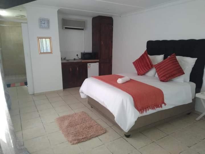 Jnc Lodge Richards Bay Esterno foto