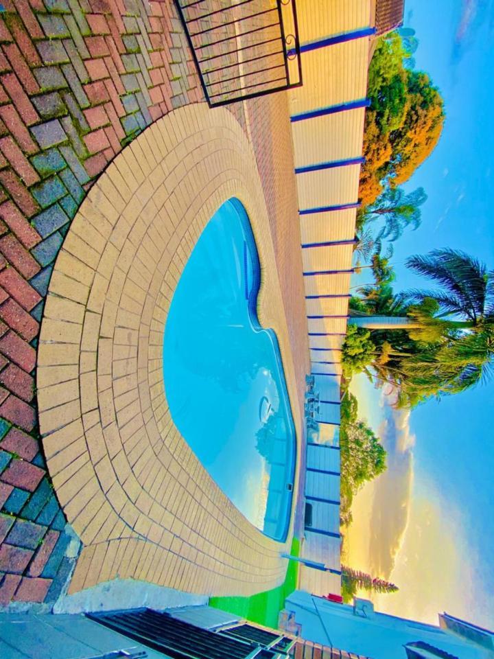 Jnc Lodge Richards Bay Esterno foto